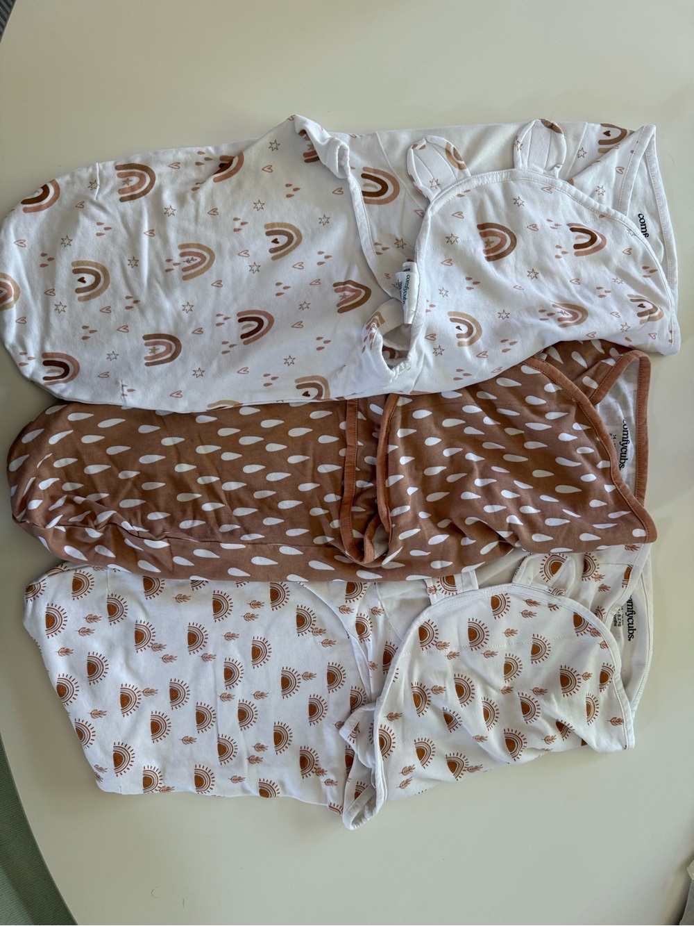 Comfy Cubs set of 3 swaddles 3-6 months